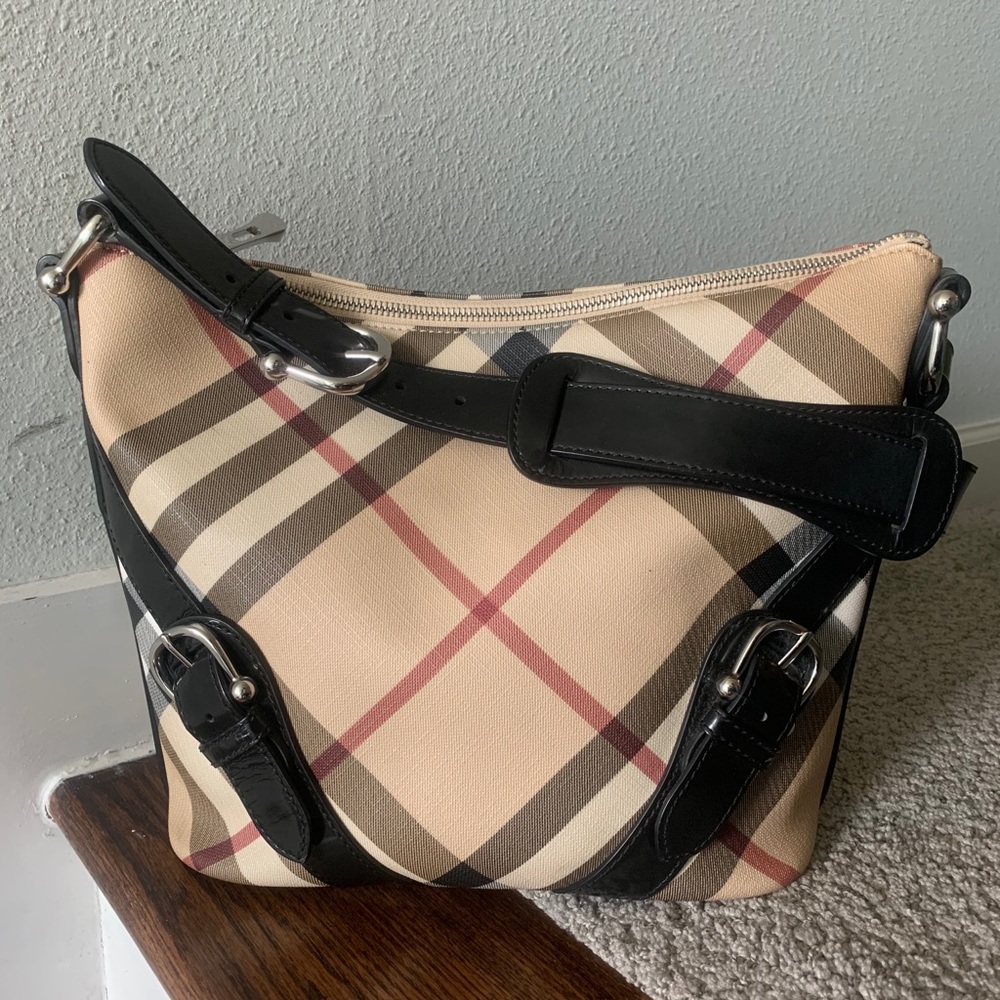 Burberry purse & wallet